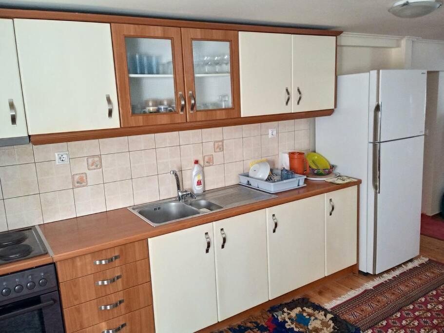 Katafygio Vytinas Apartment